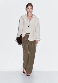 Широкие брюки