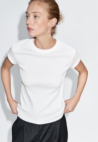 Футболка Футболка