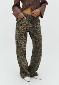 Широкие брюки