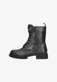 Ботинки на шнуровке