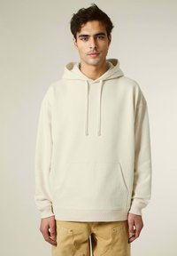 Пуловер с капюшоном