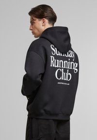 Толстовка Толстовка