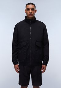 Куртка бомбер