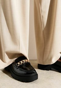 Полуботинки