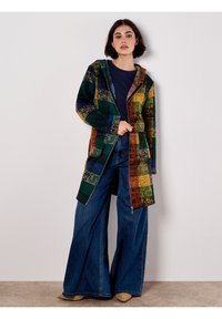 Длинный кардиган