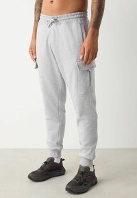 Спортивные штаны