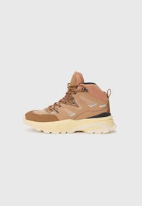 Высокие кеды