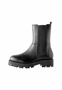 Полусапожки на платформе