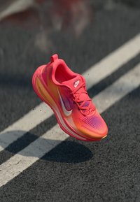 Беговые кроссовки