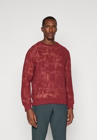 Спортивная кофта