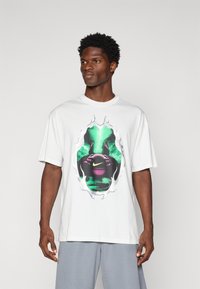 Спортивная майка