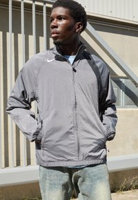 Спортивная куртка