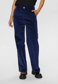 Широкие брюки