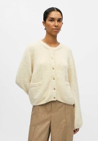 Жаккардовая вязаная кофта