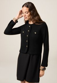 Твинсет Твинсет