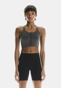 Спортивный бюстгальтер