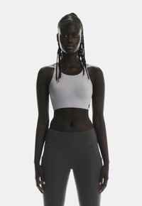 Спортивный бюстгальтер