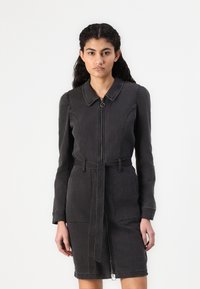 Джинсовое платье