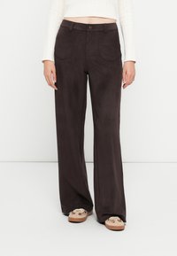 Прямые брюки