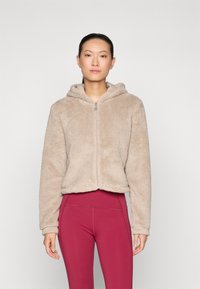 Флисовая куртка