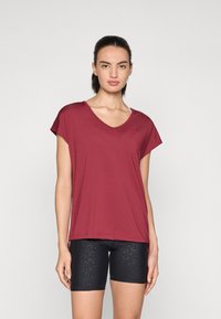 Спортивная майка