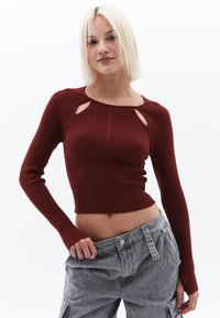 Пуловер Пуловер