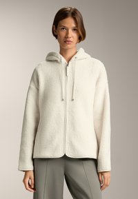 Флисовая куртка