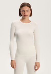 Лонгслив Лонгслив