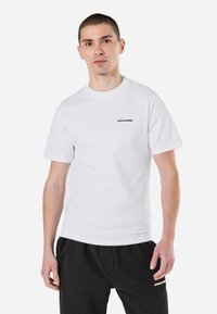 Футболка Футболка