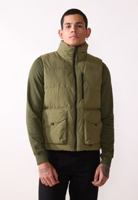 Жилет Жилет