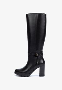 Сапоги на платформе