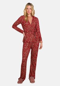 Прямые брюки