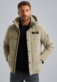 Зимняя куртка