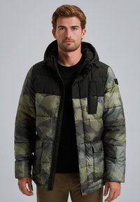 Зимняя куртка