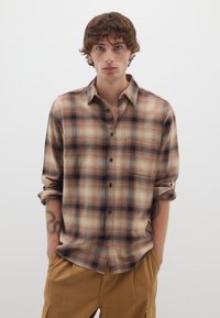 Рубашка Рубашка