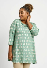 Длинная майка