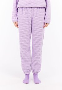 Спортивные штаны