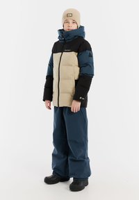 Спортивная куртка Спортивная куртка