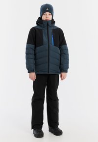 Спортивная куртка Спортивная куртка