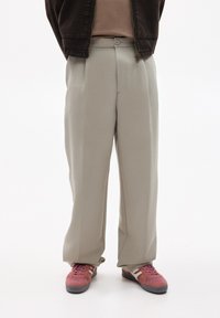 Брюки Брюки