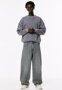 Свободные джинсы