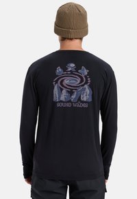 Лонгслив Лонгслив