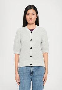 Вязаная кофта Вязаная кофта