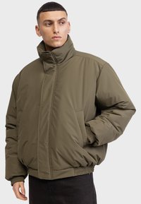 Зимняя куртка