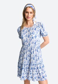 Короткое платье Короткое платье