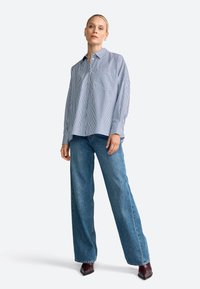 Блузка-рубашка