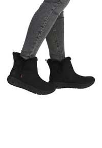 Широкие сапоги