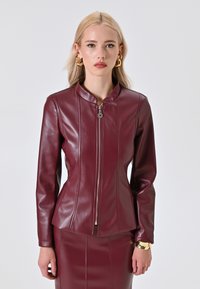 Кожаная куртка