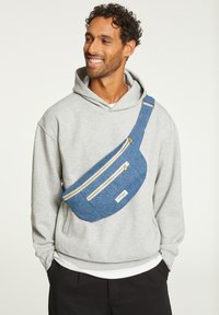 Сумка на пояс