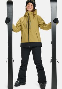 Спортивная куртка